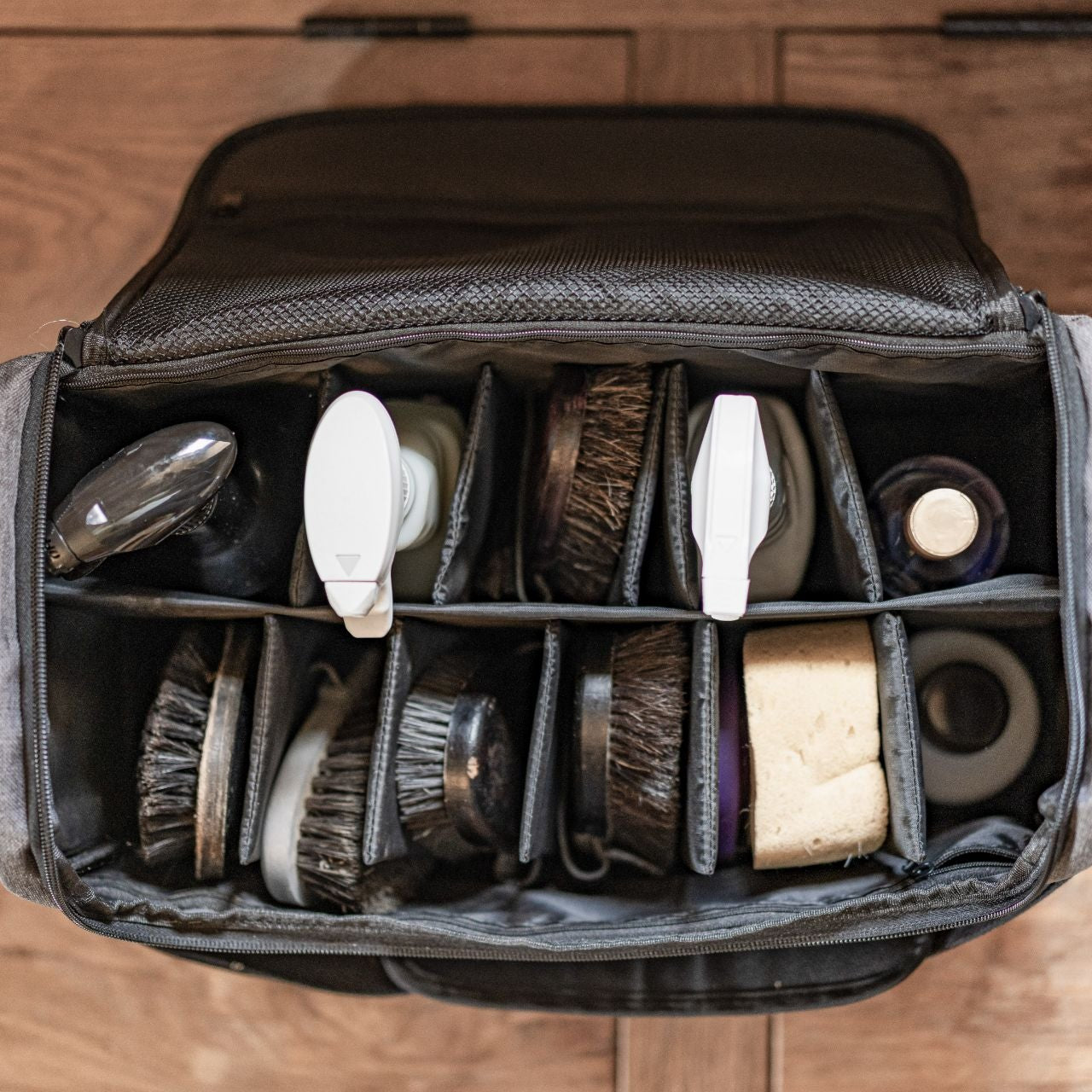 Woof Wear Grooming Bag with Compartments and Adjustable Carry Strap