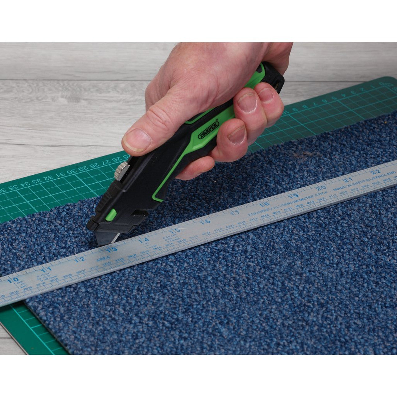 Draper Tools Retractable Folding Trimming Knife Set with 10 SK2 Blades