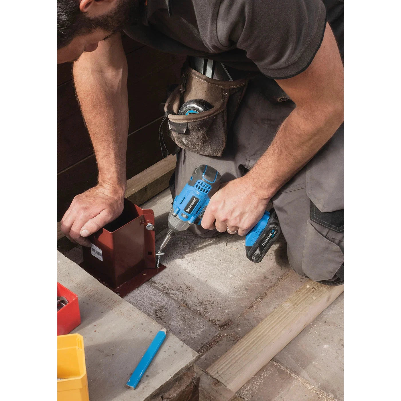 Silverline 18V Impact Driver with 2 Batteries, 200Nm Torque, LED Light