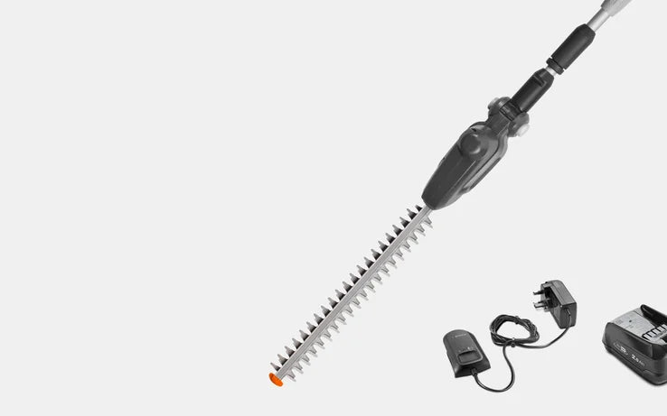 Flymo 18V UltraCut Reach 420 Cordless Hedge Trimmer with Telescopic Handle