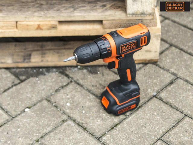 BLACK + DECKER BDCDD12 Ultra Compact 10.8V Drill Driver with Li-ion Battery