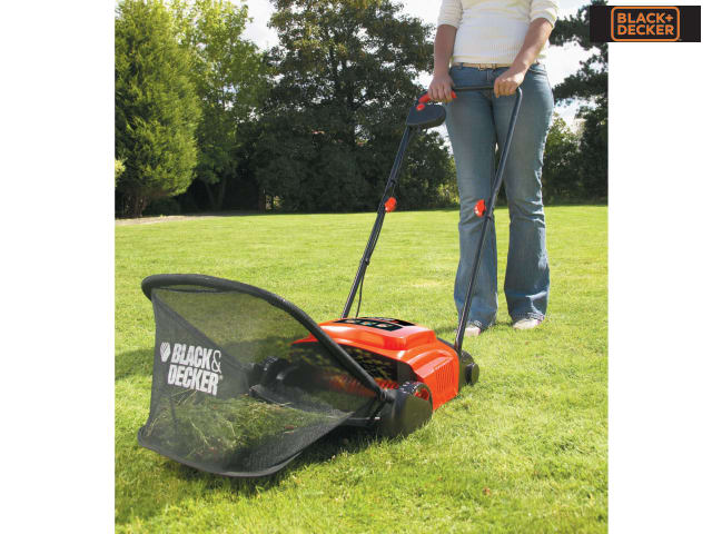 BLACK + DECKER GD300 Lawnraker 300mm 600W with 30L Grass Box and Roller