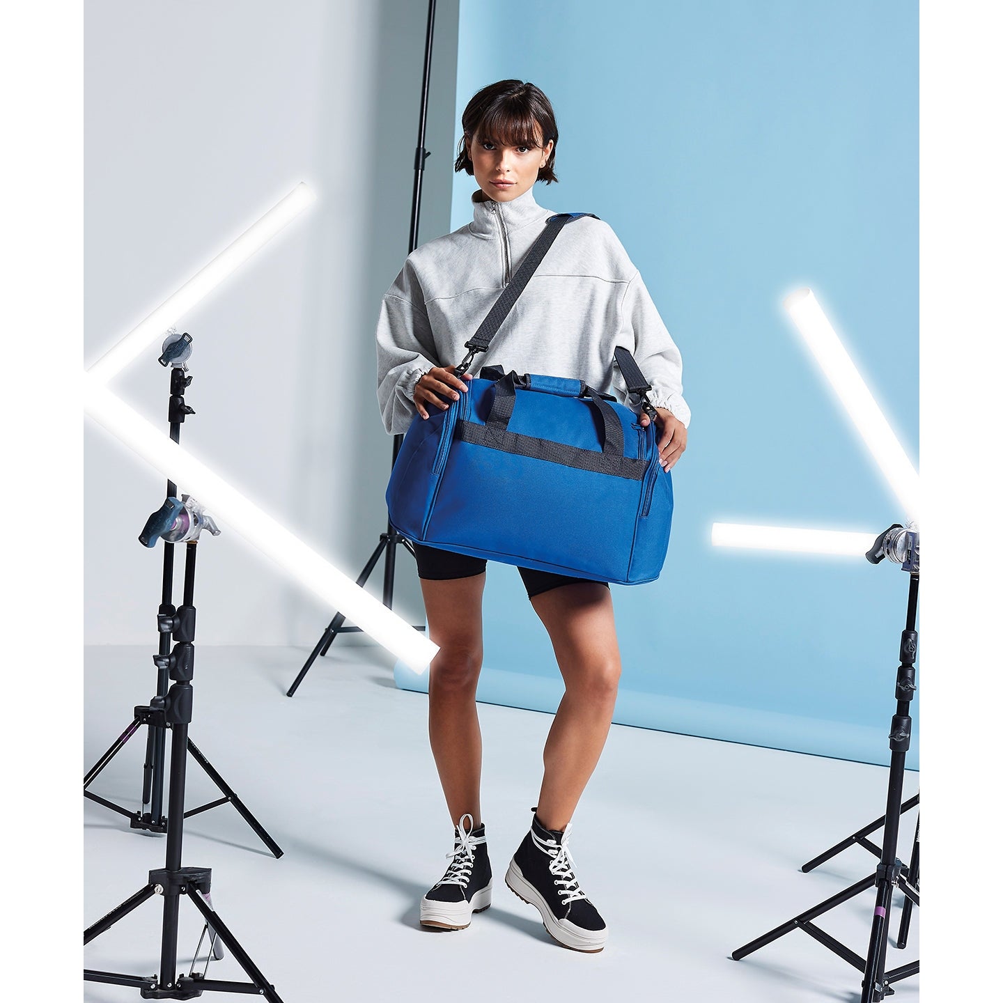 Bagbase Freestyle Holdall 26L with Detachable Strap and Zipped Pockets