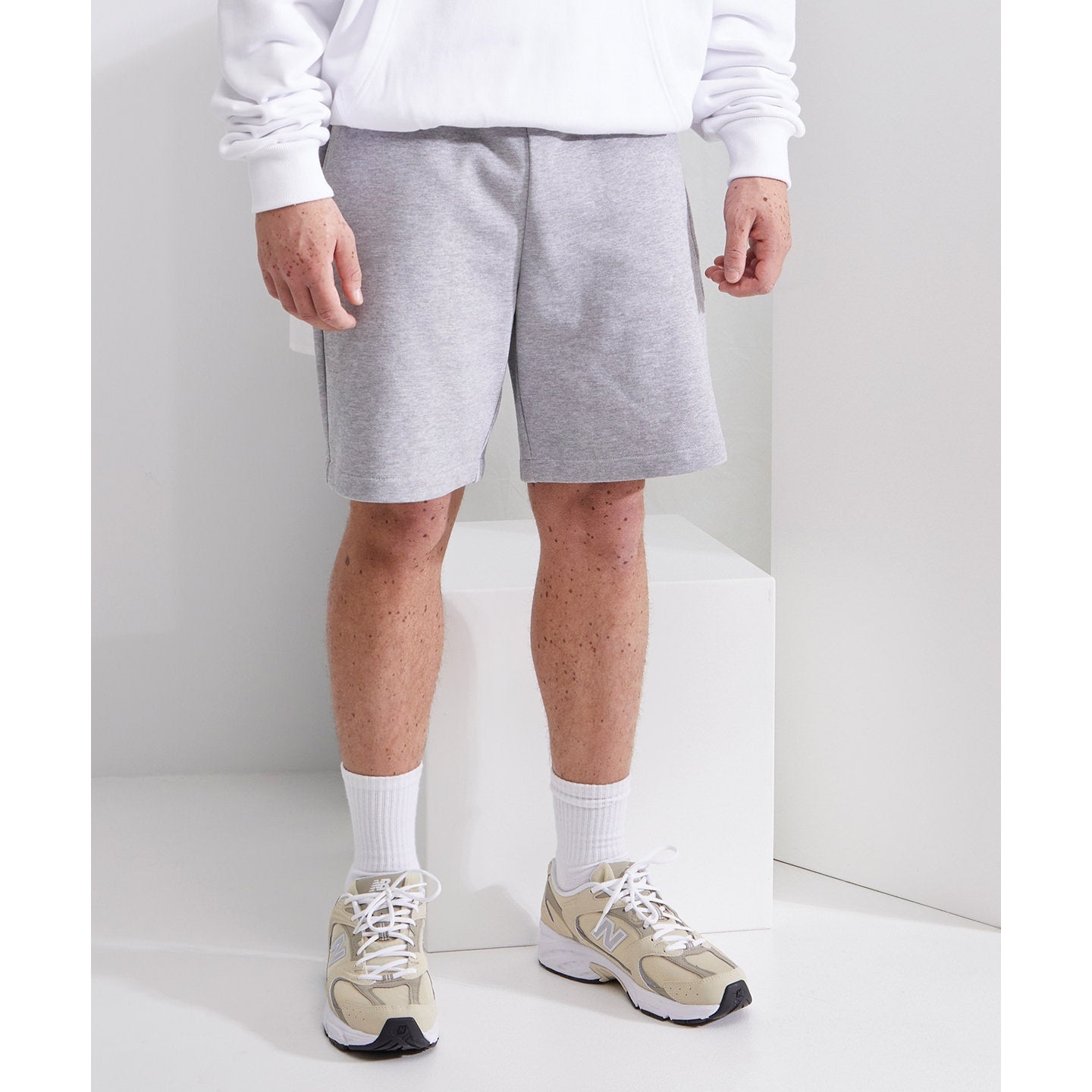 Build Your Brand Men's Ultra-Heavy Sweatshorts with Pockets and Drawstrings