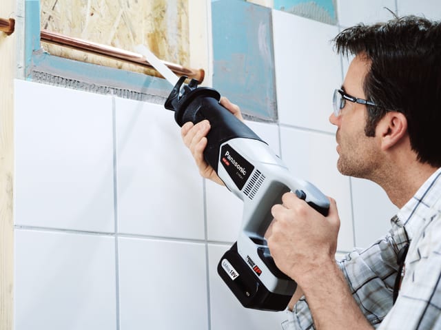 Panasonic EY45A1XT32 18V Cordless Reciprocating Saw with Systainer Case