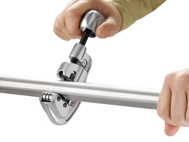 RIDGID 35S Stainless Steel Tube Cutter 5-35mm Capacity Smooth Cut Bearings