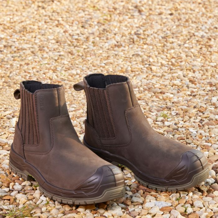 Apache Wabana Safety Dealer Boots with Composite Toe and Slip Resistant Outsole