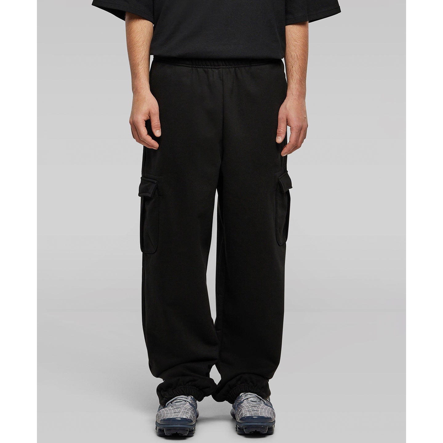 Build Your Brand 90s Cargo Sweatpants Men Elastic Waistband Loose Fit Fleece