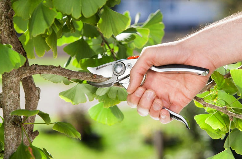 Gardena Premium Secateurs B+/L 25mm Cutting Diameter Ergonomic Handles