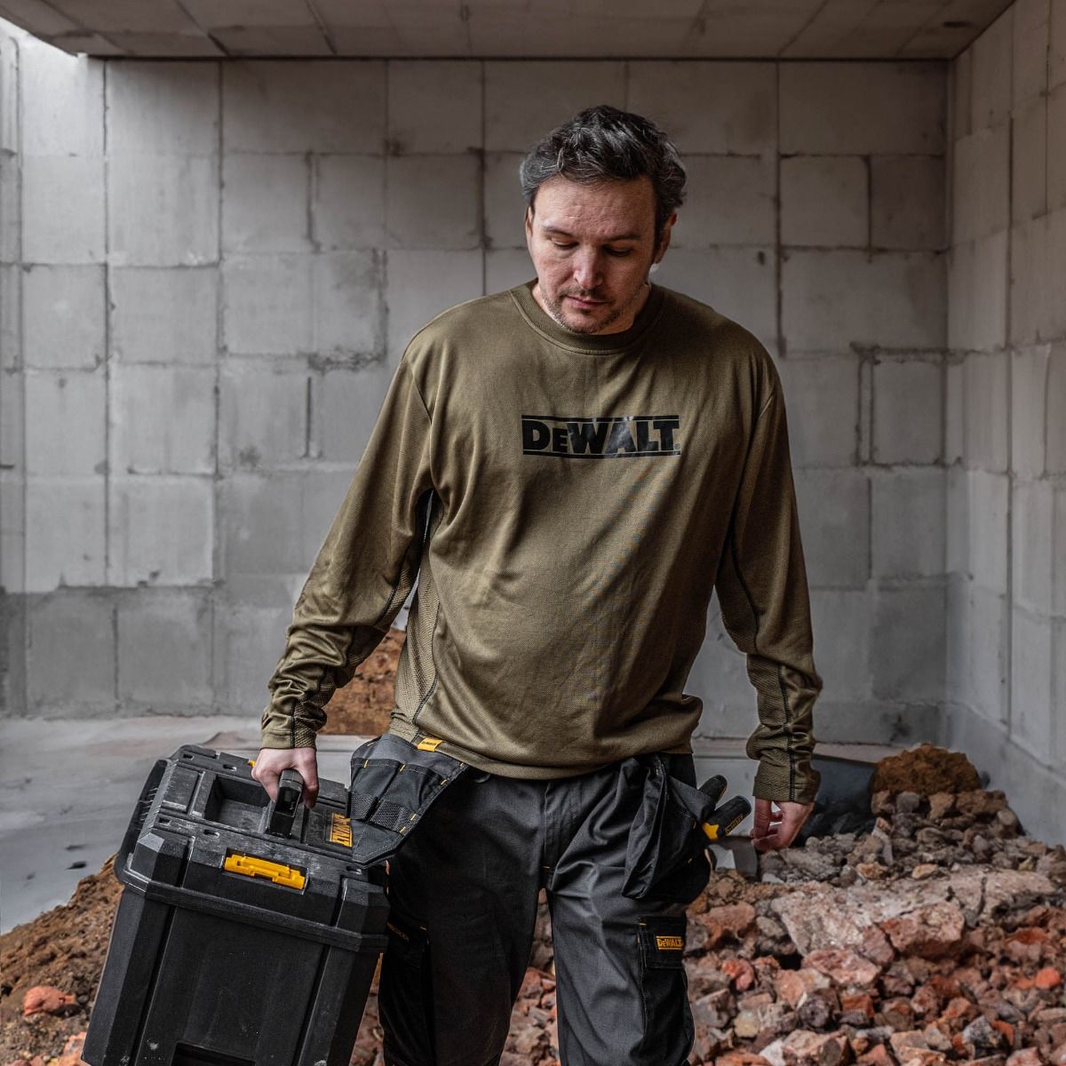 DEWALT Truro Long Sleeve Performance T-Shirt Wicking Polyester Cool Fit