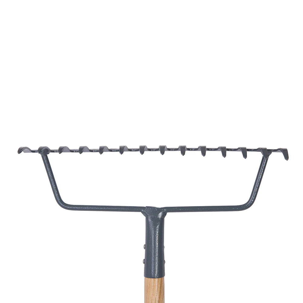 Silverline Carbon Steel Garden Rake with Ash Wood Handle for Soil Levelling