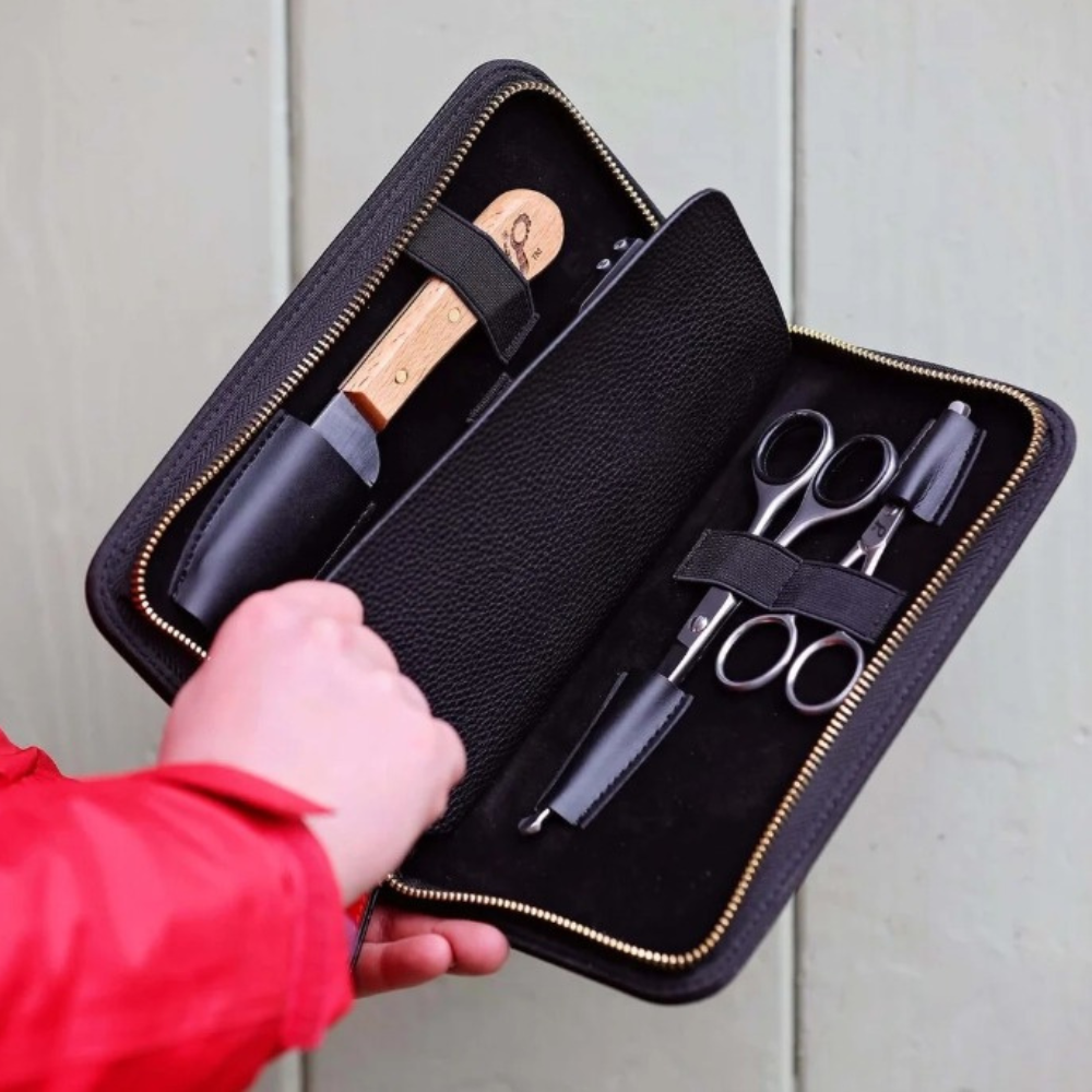 Smart Grooming Horse Ultimate Trimming Wallet Set With Essential Tools