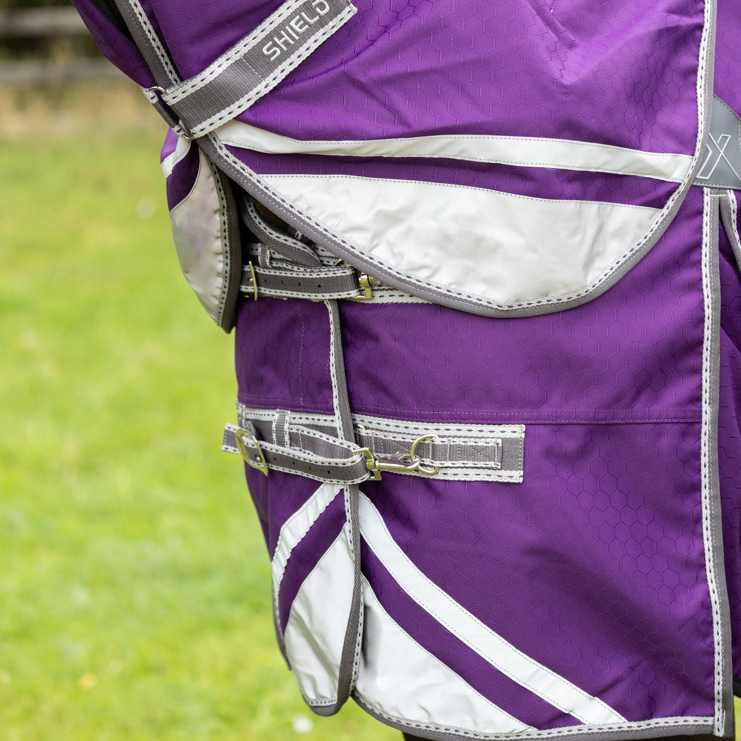 HY Horse DefenceX Shield 0g Turnout Rug With Detachable Neck Waterproof Ripstop