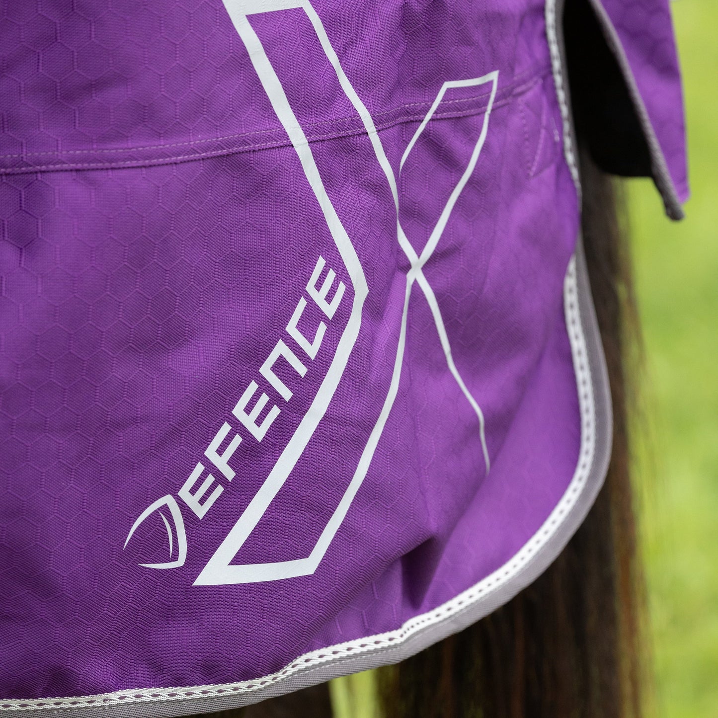 HY Horse DefenceX Shield 0g Turnout Rug With Detachable Neck Waterproof Ripstop