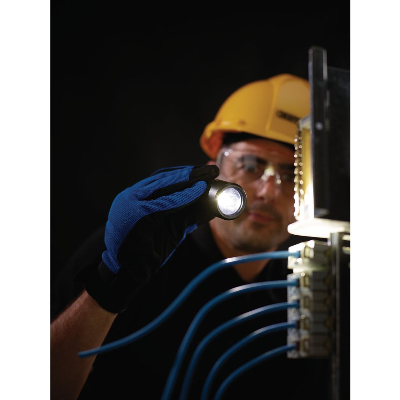 Draper Tools 10W SMD LED Wireless Rechargeable Hand Torch 1000 Lumens IP68