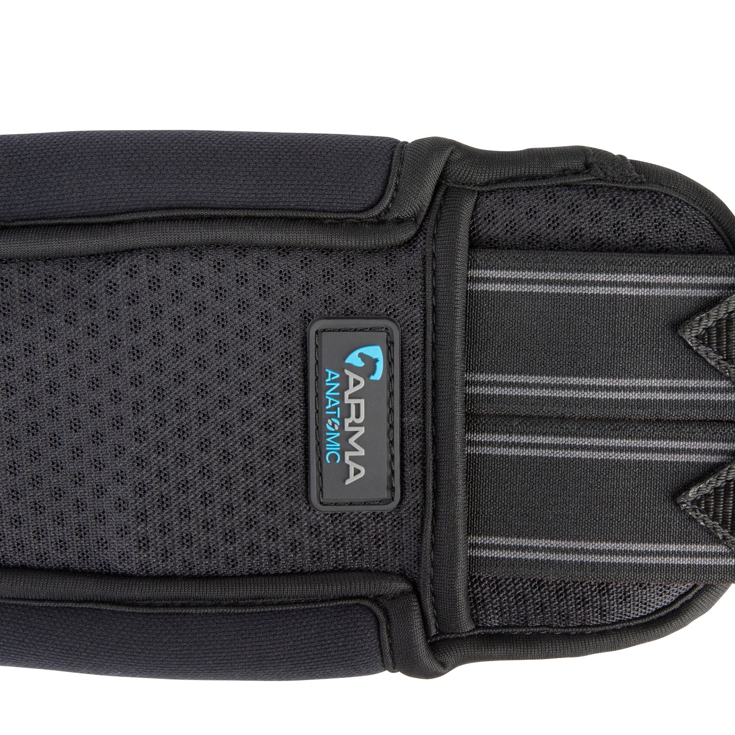 Shires ARMA Performance Anatomic Girth #colour_black