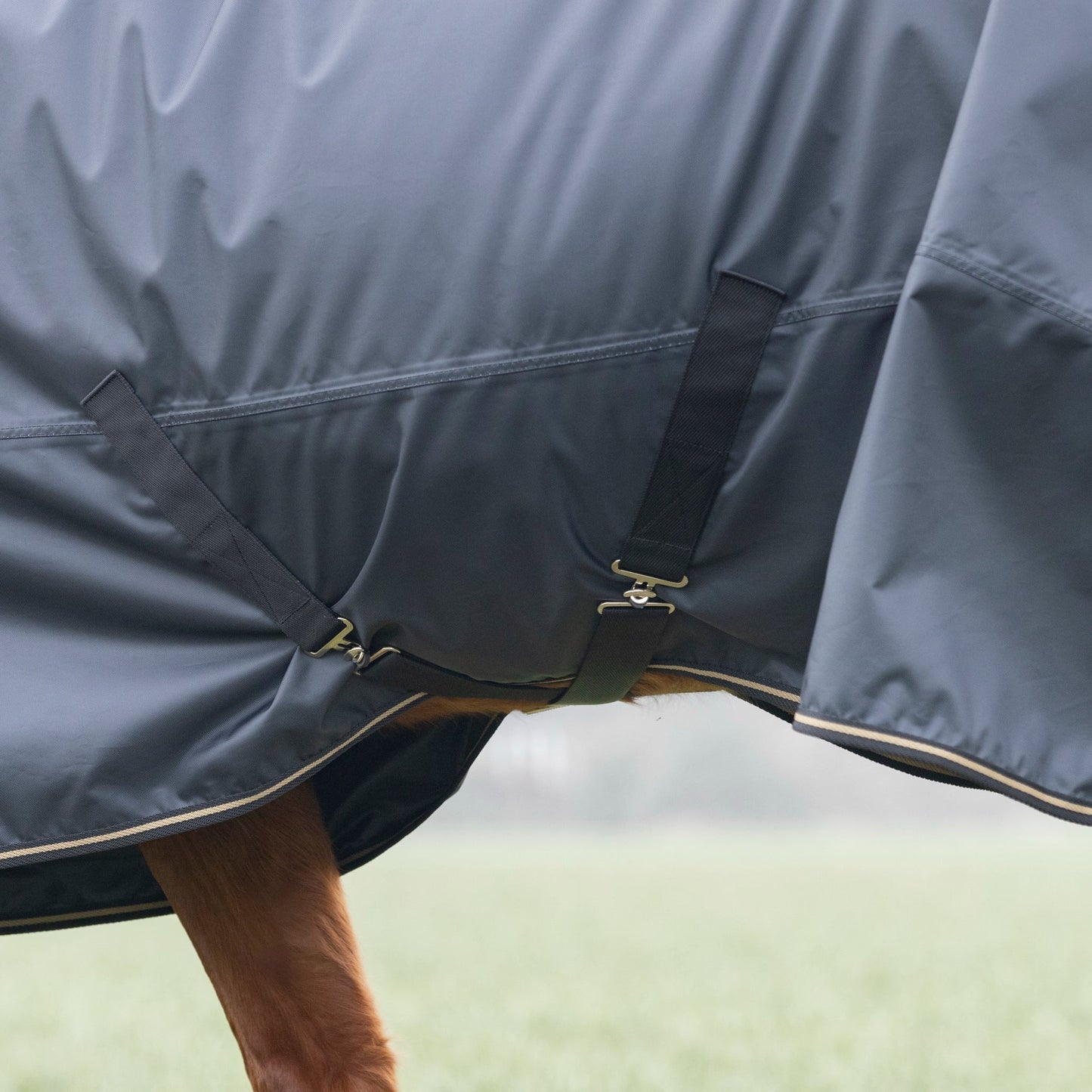 Shires Horse Typhoon 50g Combo Turnout Rug Waterproof-Breathable Rugging