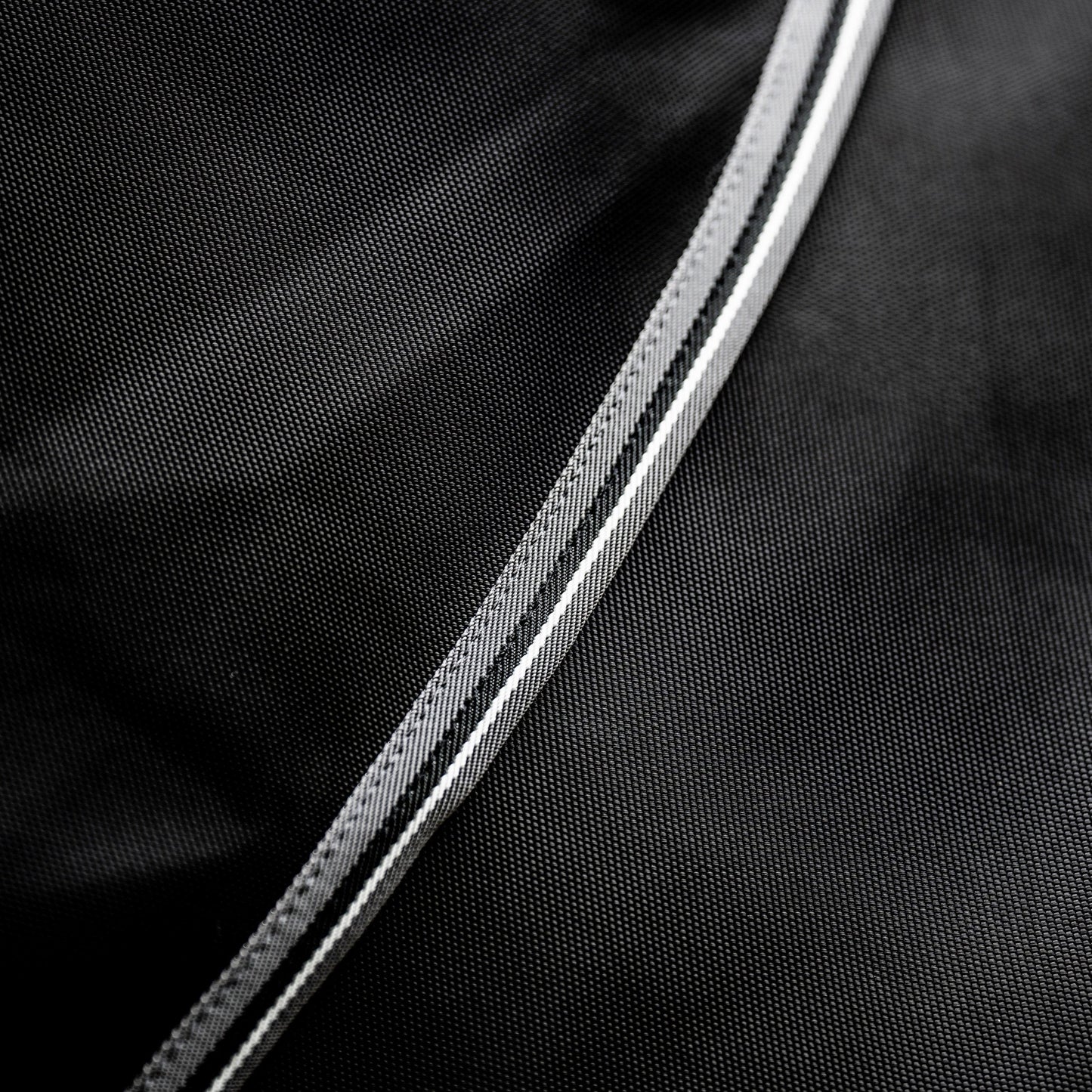 Horseware Ireland Rambo Supreme 1680D Turnout Vari-Layer 450g #colour_black-thunderstorm-grey-silver