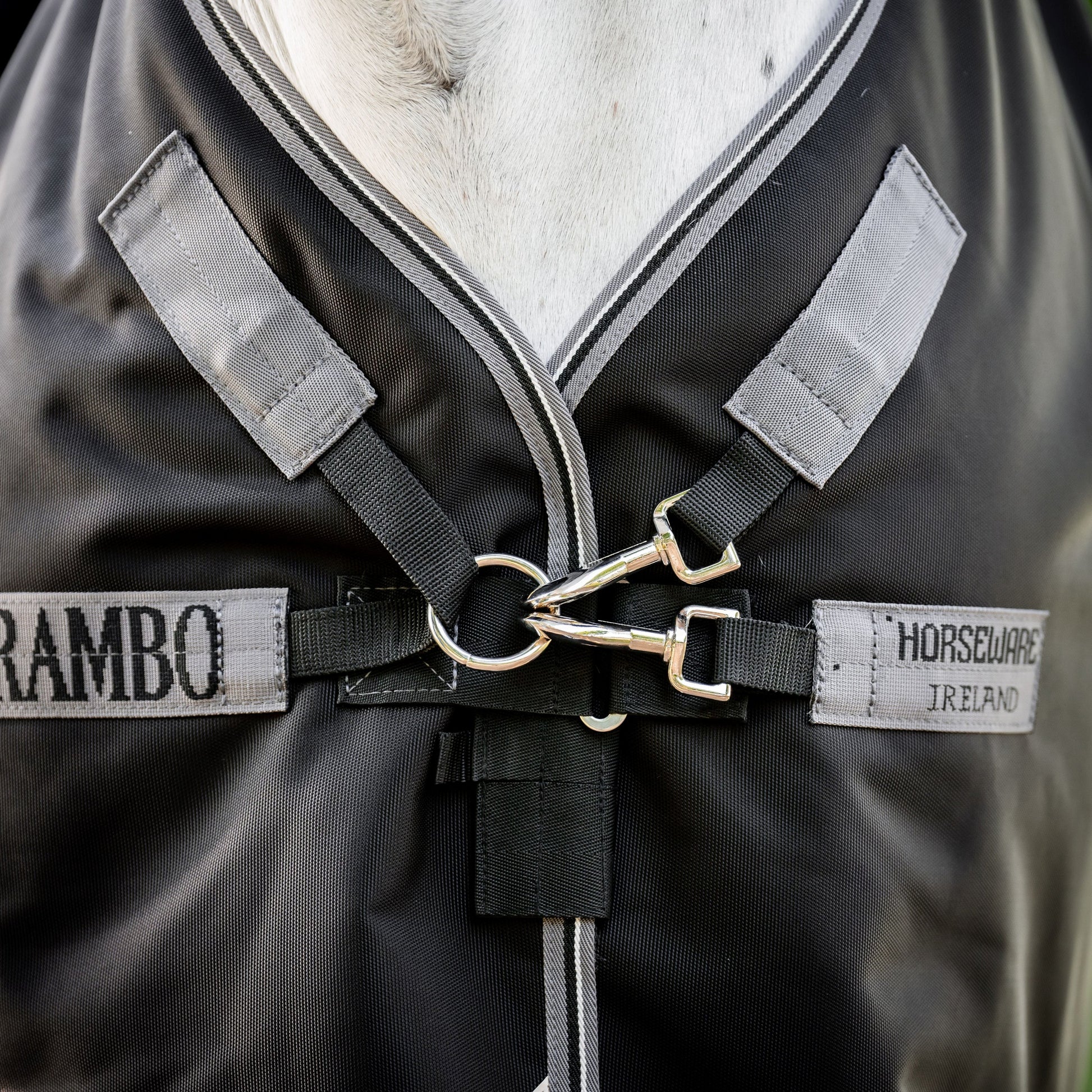 Horseware Ireland Rambo 1680D 100g Turnout Rug #colour_black-thunderstorm-grey-silver