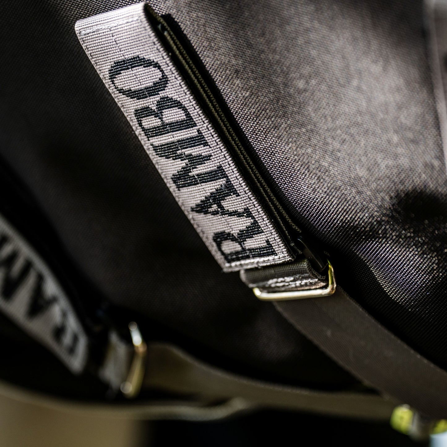 Horseware Ireland Rambo 1680D 0g Turnout Rug #colour_black-thunderstorm-grey-silver
