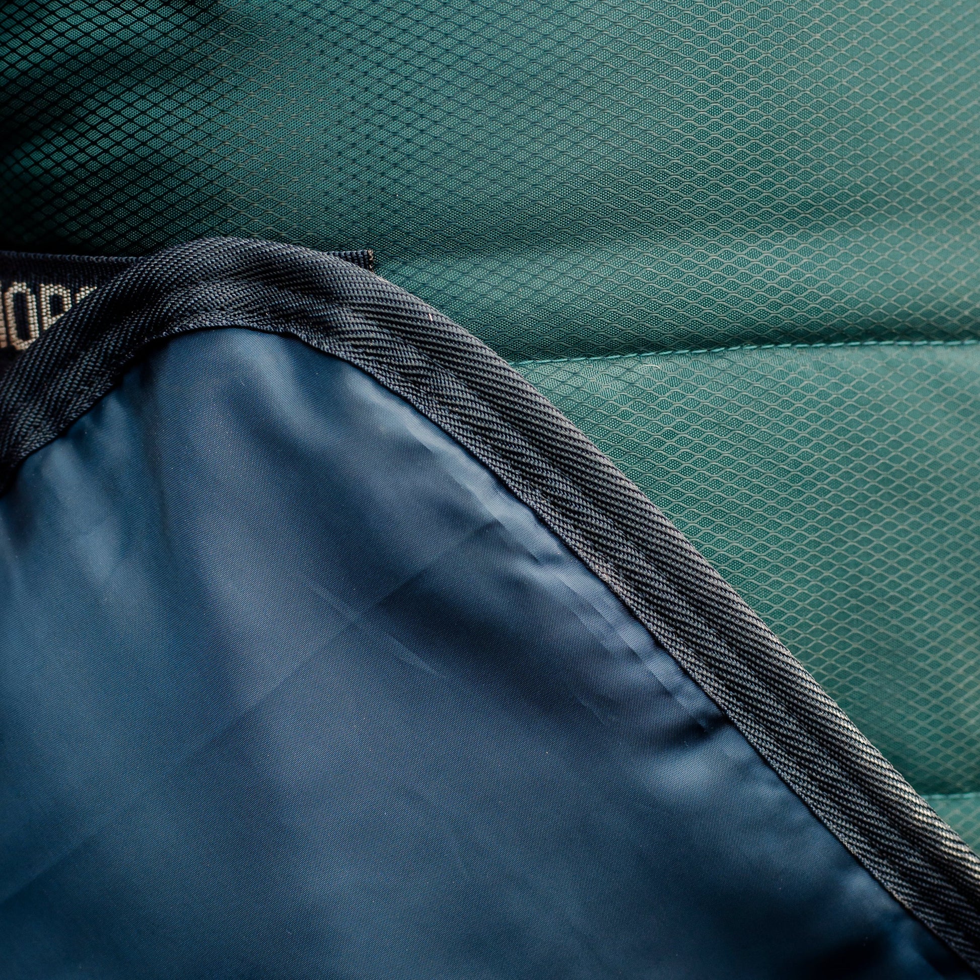 Horseware Ireland Amigo Ripstop Insulator 350g Stable Rug #colour_dynasty-green-navy-silver