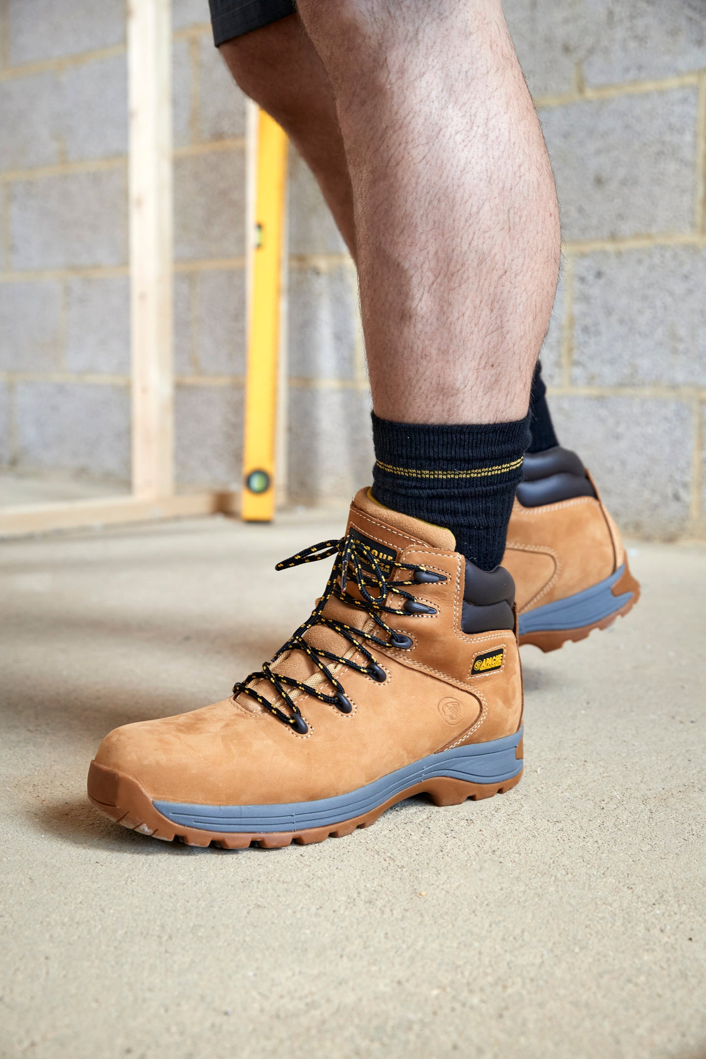 Apache AP314CM Safety Hiker Boots Nubuck Water Resistant Steel Toe Comfort