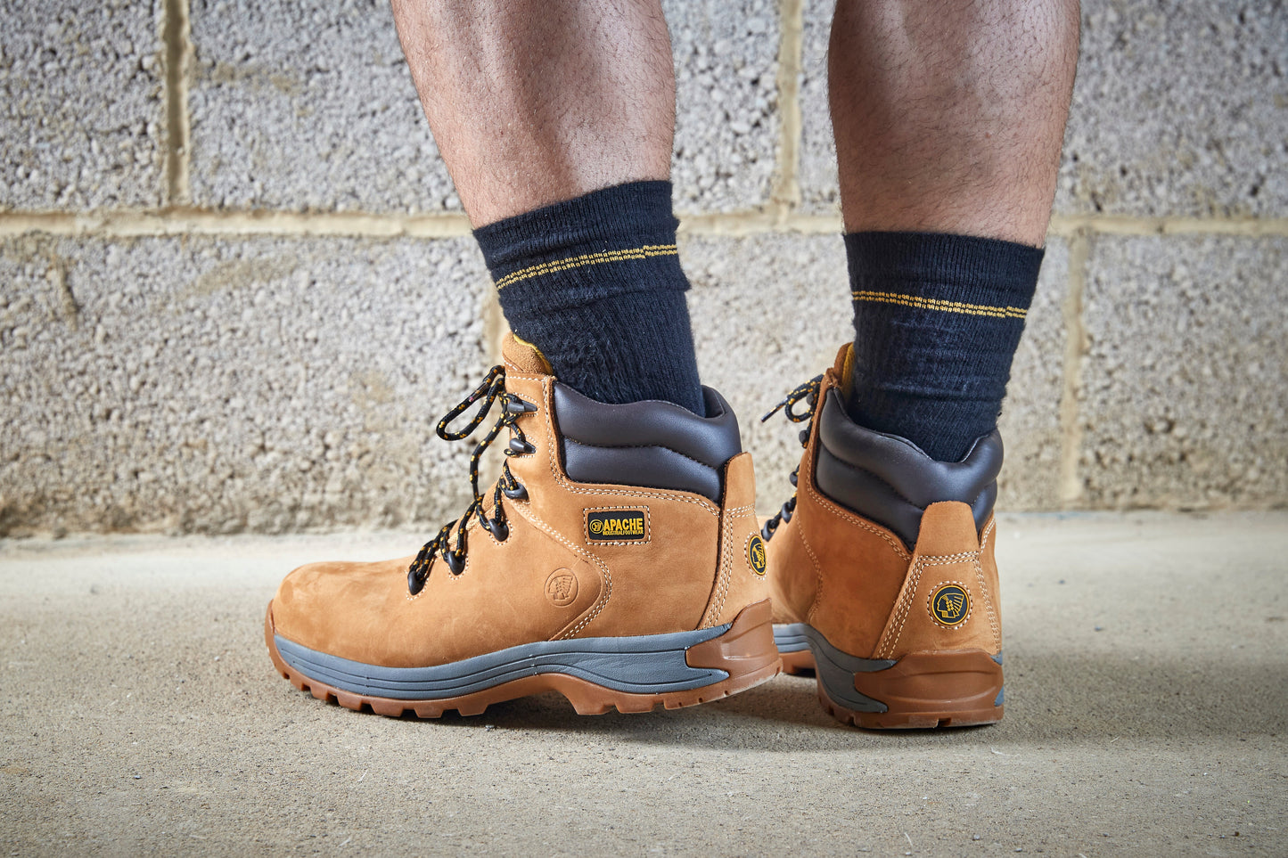 Apache AP314CM Safety Hiker Boots Nubuck Water Resistant Steel Toe Comfort