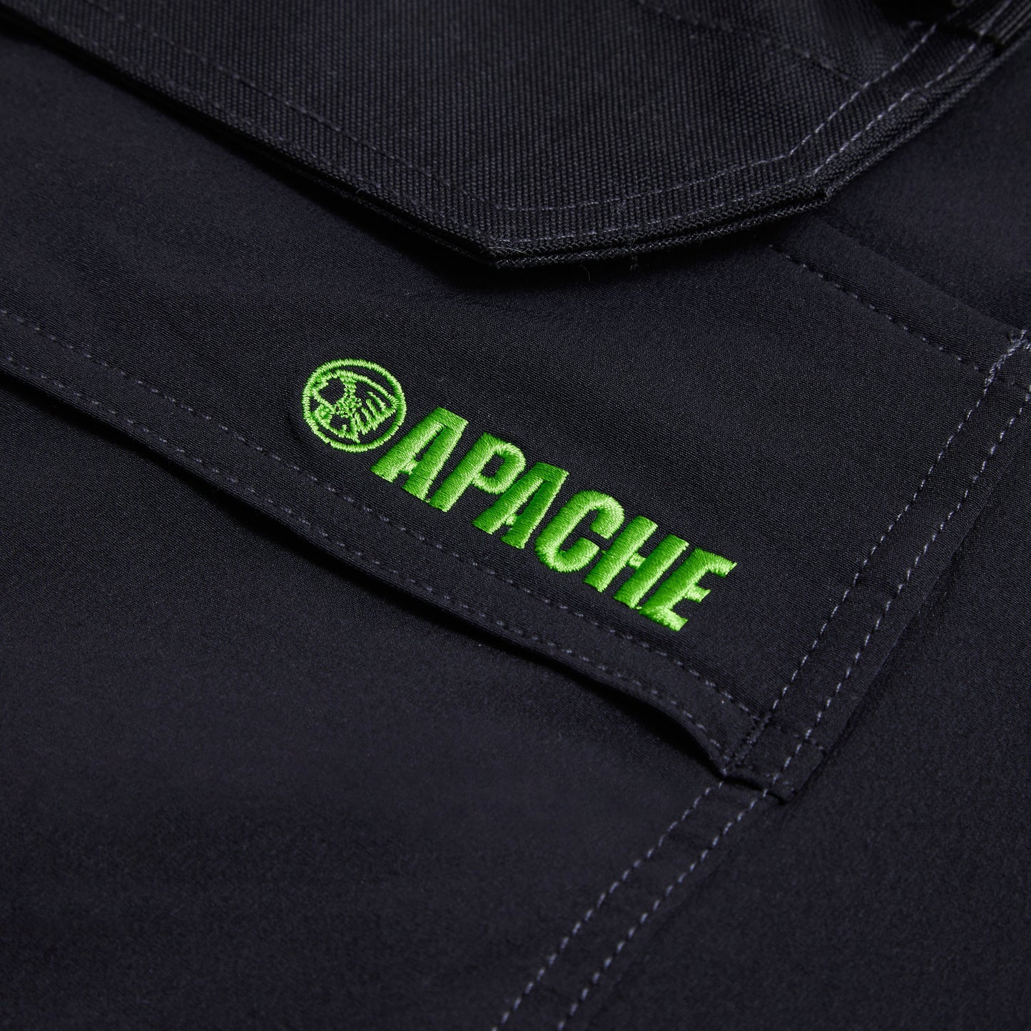 Apache Whistler 4-Way Stretch Work Shorts with Multi-Pockets for Comfort