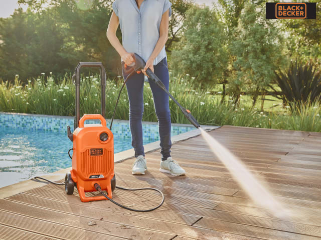 BLACK + DECKER BEPW1700 Pressure Washer 125 Bar Self Priming 240V Compact