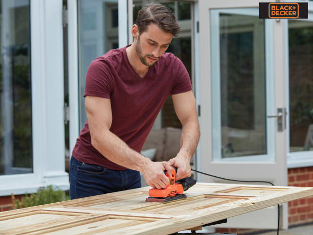 BLACK + DECKER BEW220 1/3 Sheet Sander 150W Lightweight Dust Extraction 240V