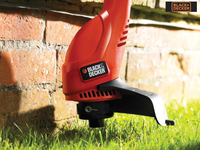 BLACK + DECKER GL250 Strimmer 250W Lightweight Bump Feed 23cm Cutting Width