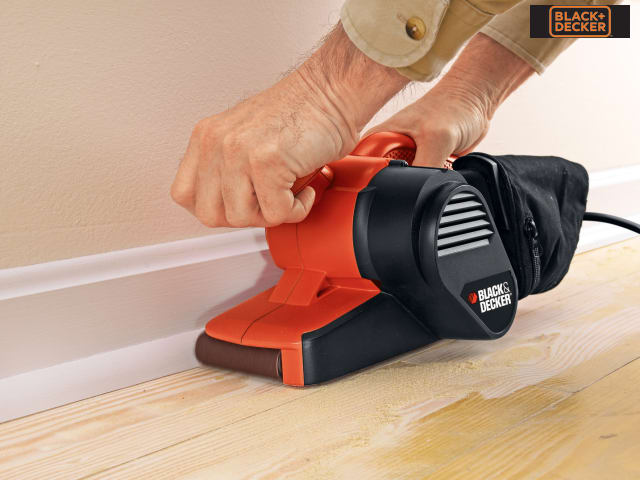 BLACK + DECKER KA86 720W Belt Sander 75x457mm with Dust Bag and Tracking