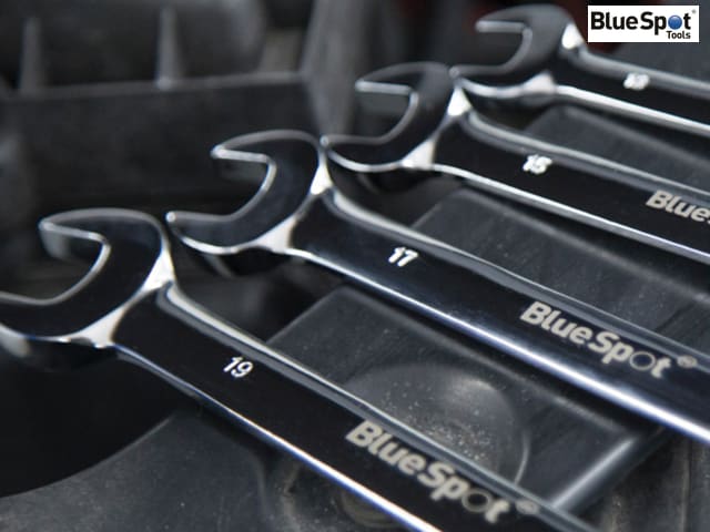 BlueSpot 8 Piece Flexible Head Ratchet Spanner Set 180Â° Chrome Vanadium Steel