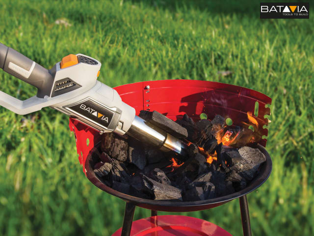 Batavia MAXXHEAT 4-in-1 Multi Heater 2500W with Rotatable Handle & 5 Heads