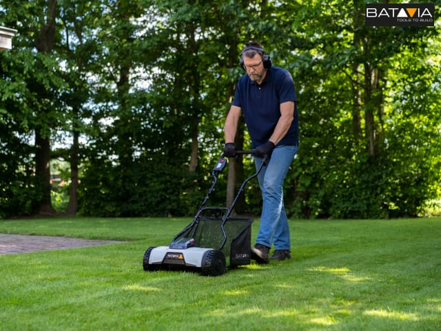 Batavia Brushless Cylinder Mower 18V Bare Unit 38cm Cutting Width Cordless