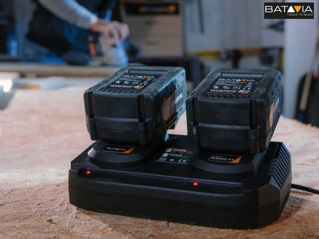 Batavia MAXXPACK Dual Charger 240V for 18V Li-ion Batteries - Fast Charging
