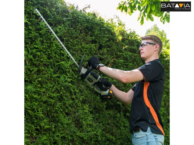 Batavia MAXXPACK 18V Cordless Hedge Trimmer Bare Unit 610mm Sword Length