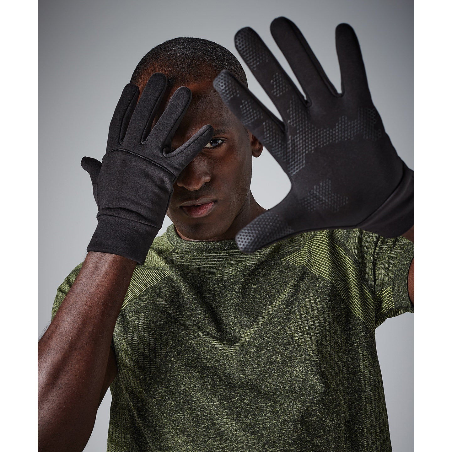 Beechfield Softshell Sports Tech Gloves Windproof Touchscreen Lightweight
