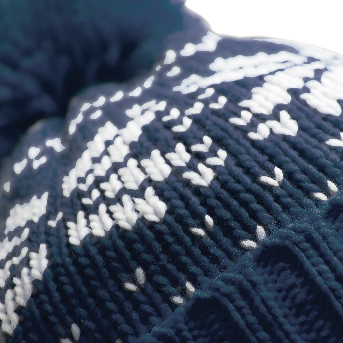 Beechfield Fair Isle Snowstar Beanie Cuffed Classic Style Timeless Pattern