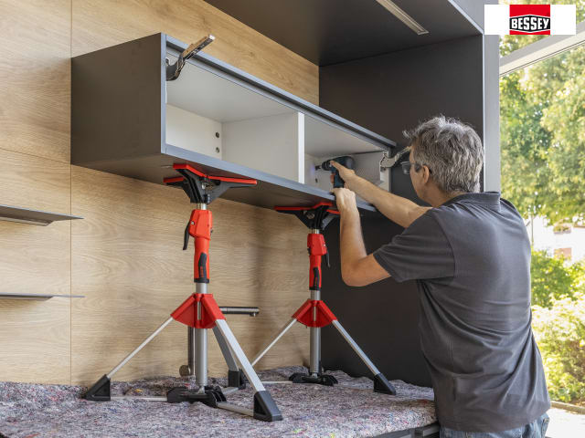 Bessey Telescopic Drywall Support 575-910mm 350kg Capacity Adjustable Grip
