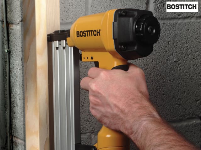 Bostitch SB-HC50FN Pneumatic Concrete Block Nailer 20-50mm 15 Gauge 100 Capacity