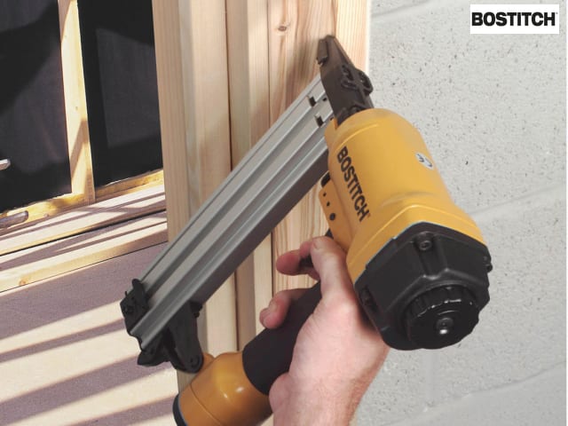 Bostitch SB-HC50FN Pneumatic Concrete Block Nailer 20-50mm 15 Gauge 100 Capacity