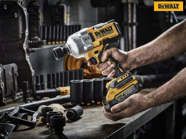DEWALT DCF961N 18V High Torque 1/2in Impact Wrench Brushless Motor 1626Nm