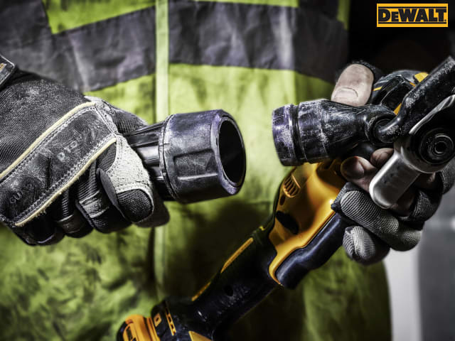 DEWALT DCS355M2 XR Brushless Oscillating Multi-Tool 18V & 2 Batteries & Blades