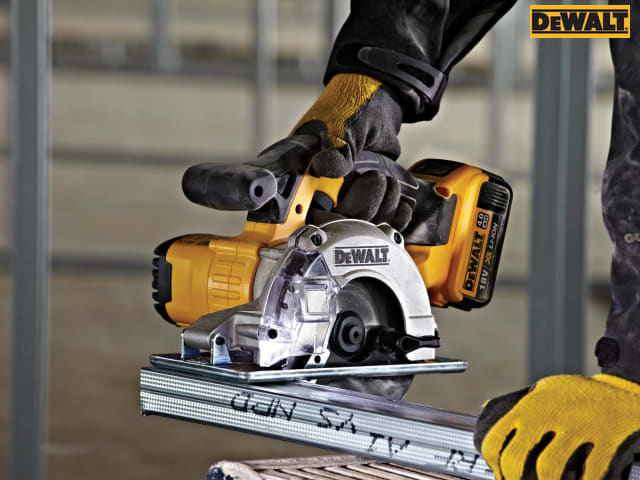 DEWALT DCS373N XR Metal Cutting Circular Saw 140mm 18V Bare Unit ErgonomicDesign