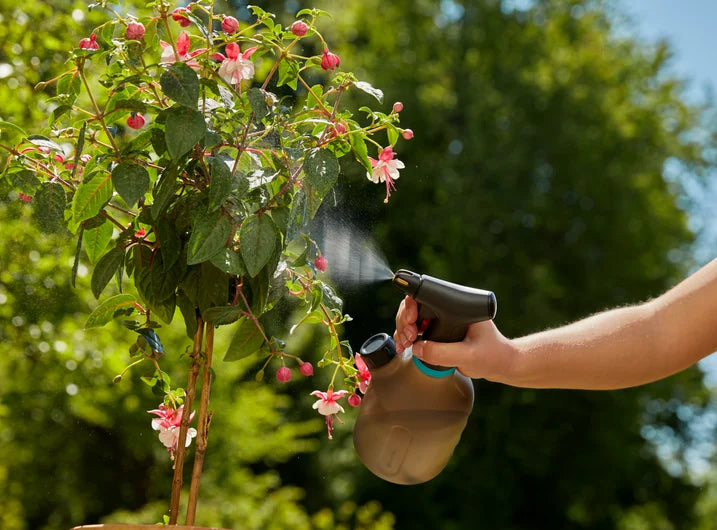 Gardena 1L Pump Sprayer with 360Â° Function Adjustable Nozzle for Plants