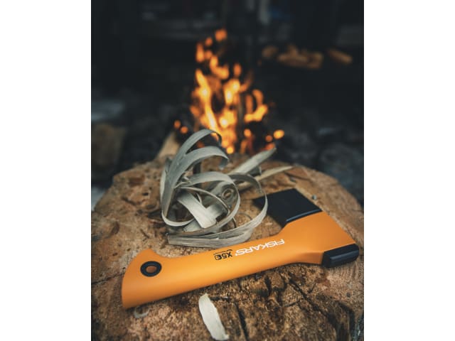 Fiskars XXS X5 Chopping Axe Lt.weight Durable FiberComp Handle 25 Year Warranty