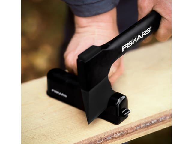 Fiskars Solid Axe and Knife Sharpener for Optimal Blade Edge Restoration