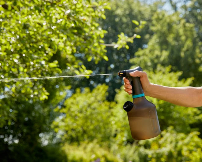 Gardena 1L Pump Sprayer with 360Â° Function Adjustable Nozzle for Plants