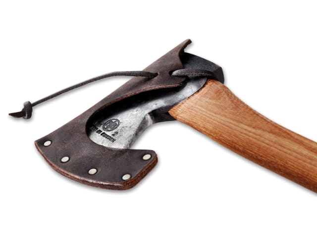 Hultafors Qvarfot Felling Axe 850g Head 650mm Handle Hand Forged Swedish Steel